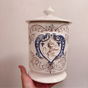 Majolica Large Canister & Lid Made in Italy for Global Views Coat of Arms 8.5"